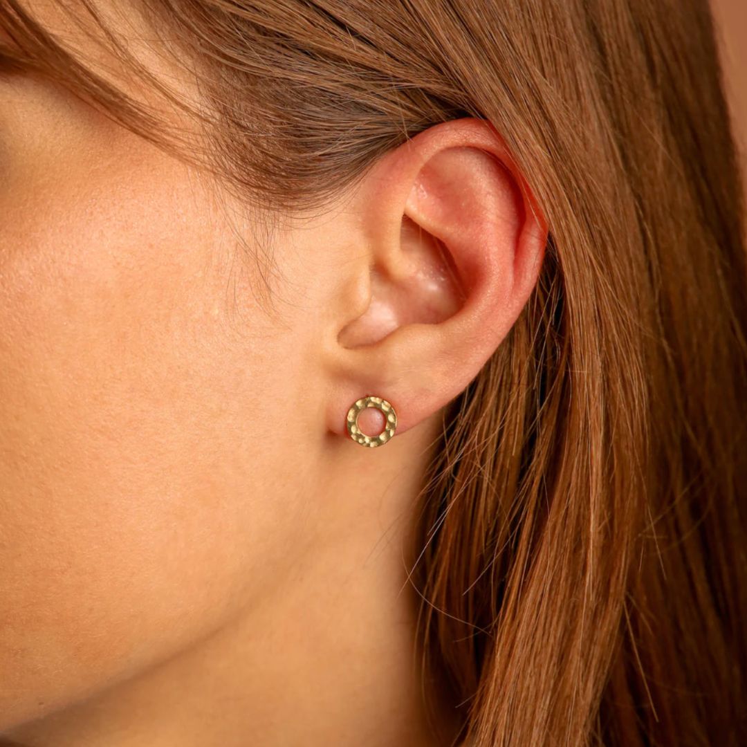 STUD EARRINGS