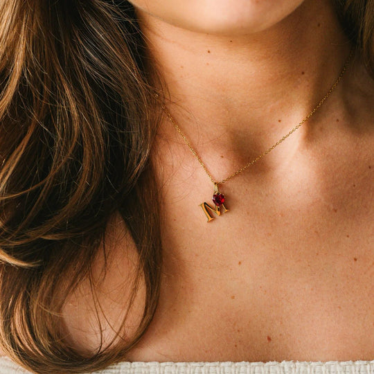 ABBY | INITIAL NECKLACE WITH BIRTHSTONE