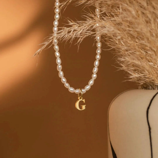 MAGDA | INITIAL NECKLACE