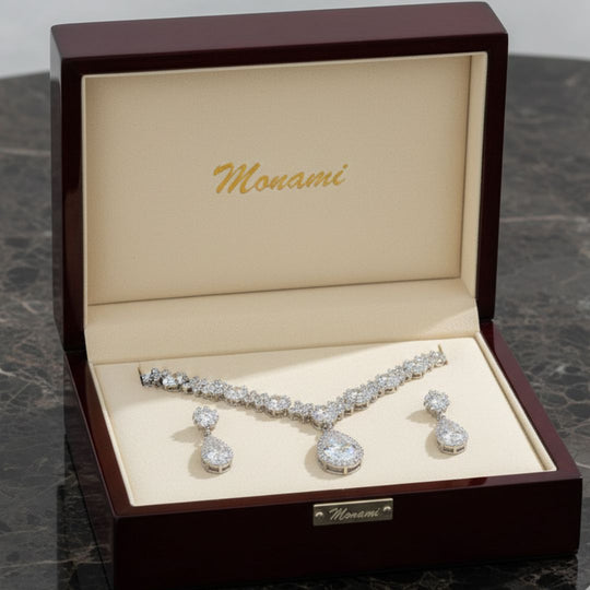 BELLA | PREMIUM JEWELLERY SET WITH ZIRCONIA STONES