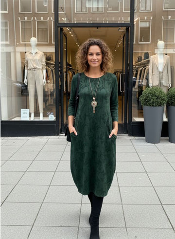 MADDY | WARM WINTER DRESS WITH ELEGANT CUT