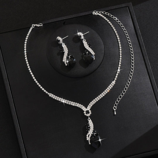 The Amour Jewellery Set