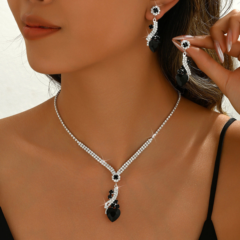 The Amour Jewellery Set