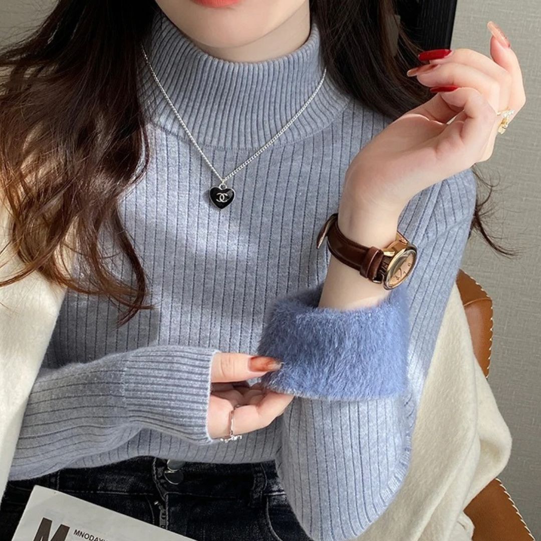 CARA | ELEGANT TURTLENECK WITH THERMAL LINING