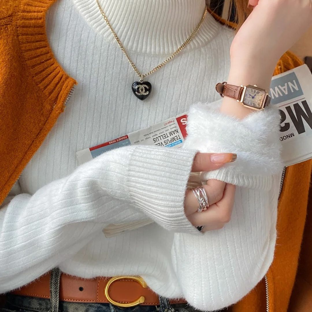 CARA | ELEGANT TURTLENECK WITH THERMAL LINING